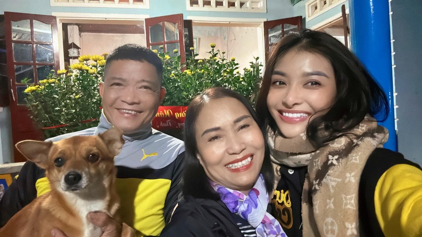 Sao Việt nô nức về quê đón Tết - Ảnh 4.