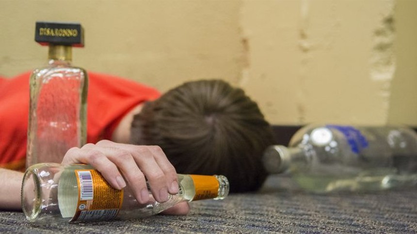 (mùng 5) Thanh lọc, thải độc cơ thể sau Tết: Chuyên gia gan mật khẳng định vô cùng nguy hiểm và phản khoa học - Ảnh 2. (mùng 5) Thanh lọc, thải độc cơ thể sau Tết: Chuyên gia gan mật khẳng định vô cùng nguy hiểm và phản khoa học - Ảnh 2.