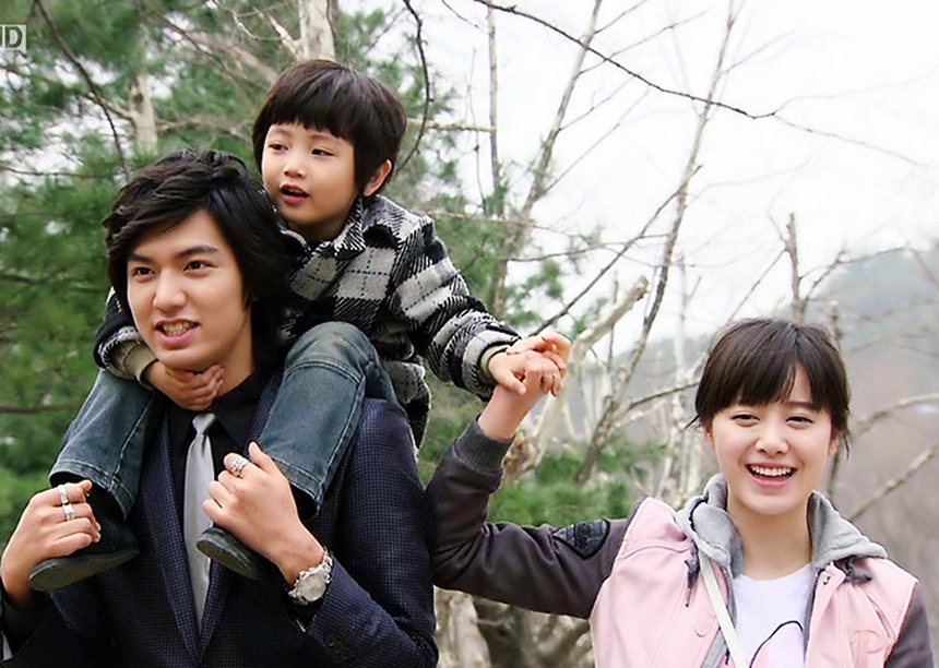 Loạt 'bom tấn' Hàn Quốc lấy bối cảnh xã hội thượng lưu - Ảnh 4. Loạt 'bom tấn' Hàn Quốc lấy bối cảnh xã hội thượng lưu - Ảnh 4.