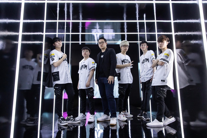 MAD Team giải thể, tương lai nào cho Neil? - Ảnh 1.