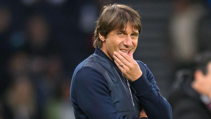 Antonio Conte có thể dẫn dắt Napoli