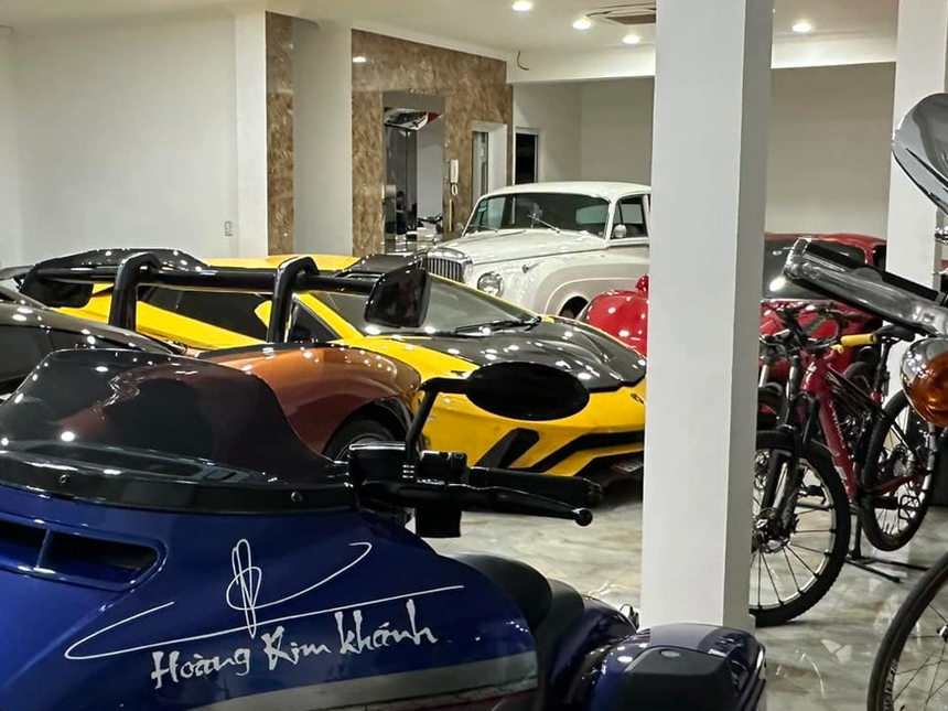Đại gia Hoàng Kim Khánh úp mở Bentley hàng hiếm trong garage trước Tết, than phiền không có chỗ để xe - Ảnh 3. Đại gia Hoàng Kim Khánh úp mở Bentley hàng hiếm trong garage trước Tết, than phiền không có chỗ để xe - Ảnh 3.