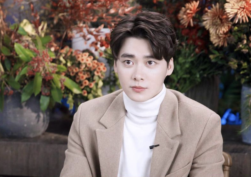 Đã đến lúc đi tìm 'siêu sao thế giới 2023' khiến fan tò mò bao năm: 2 mỹ nam họ Vương góp mặt, có người còn tự xưng chính là mình! - Ảnh 7.