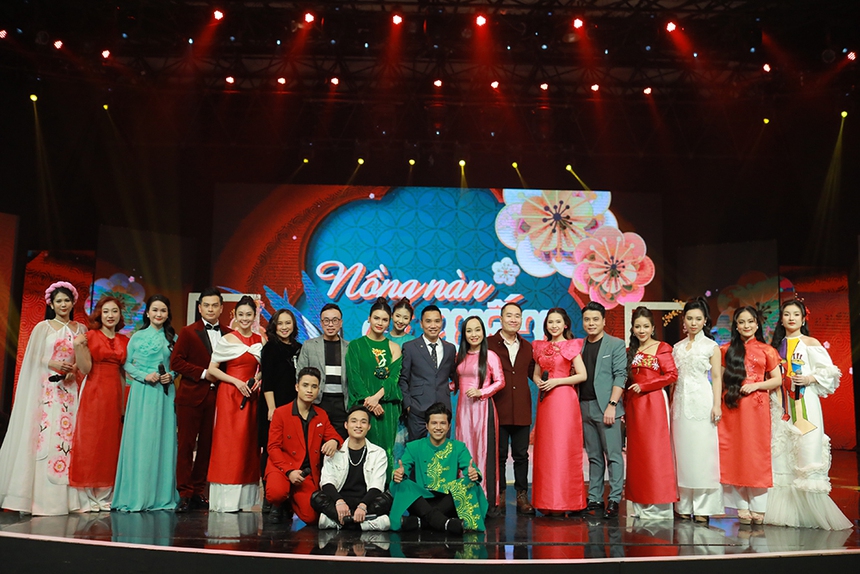 'Nồng nàn vị Tết': Chào đón năm mới 2023 cùng dàn ca sĩ Sao mai - Ảnh 1.