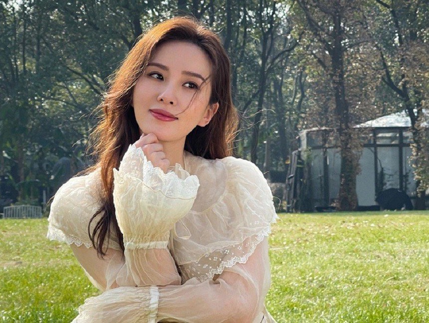 Đại chiến mỹ nhân tuổi Mẹo màn ảnh Hoa ngữ 2023: Triệu Lệ Dĩnh quyết 'đè bẹp' dàn tiểu hoa, ai dè gặp ngay 'công chúa'! - Ảnh 2.