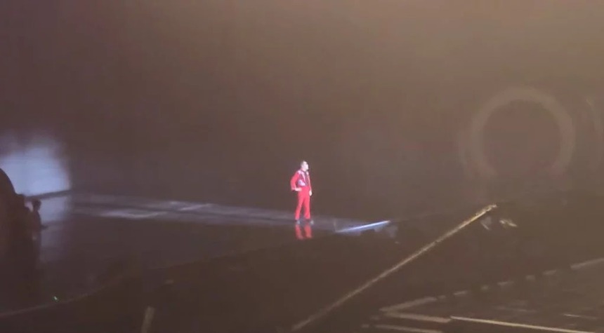 Tại lễ trao giải Âm nhạc Seoul, Psy cho thấy đẳng cấp của một ca sĩ gạo cội - Ảnh 2. Tại lễ trao giải Âm nhạc Seoul, Psy cho thấy đẳng cấp của một ca sĩ gạo cội - Ảnh 2.