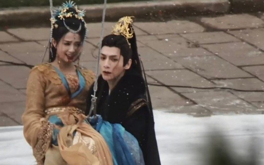 Loạt bom tấn cổ trang Hoa ngữ đổ bộ 2023: Triệu Lệ Dĩnh tái hợp 'tình cũ', đụng ngay đối thủ số 1 chị cũng không sợ! - Ảnh 7.