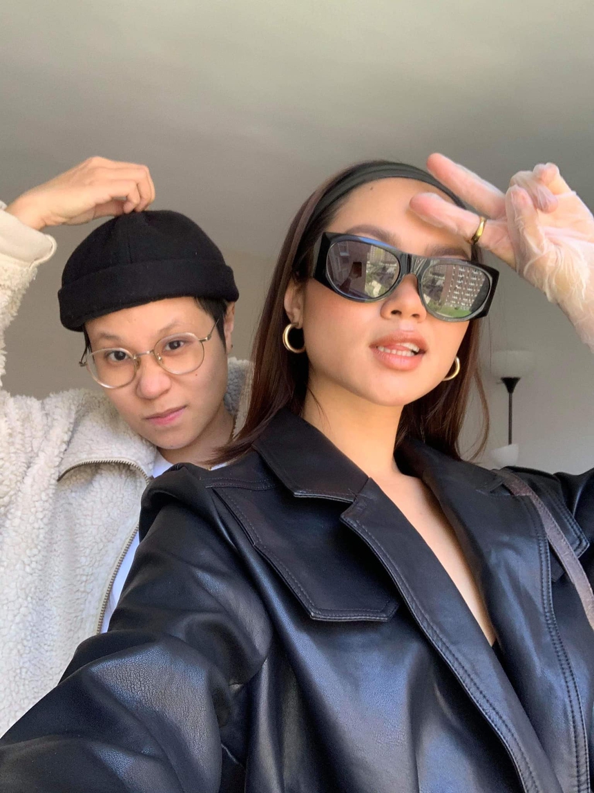 Gặp gỡ cặp 'bách hợp' Trisha Đỗ - Gùi Trang: Chỉ ra nét đặc sắc trong thời trang Việt mà nhiều NTK bỏ lỡ, chia sẻ kinh nghiệm vượt qua trở ngại trong tình yêu - Ảnh 10.