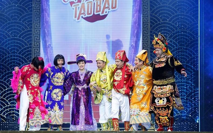 Táo Quân 2023: Hit Bên Trên Tầng Lầu hóa nhạc "chống lưng", từ ca khúc huyền thoại Kpop đến "thảm họa" Vpop đều có đủ  - Ảnh 1.