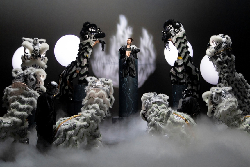 Hoàng Thùy Linh tung MV ngay Giao thừa: "Luôn đối thoại với công chúng bằng âm nhạc, thay vì những chuyện riêng của bản thân" - Ảnh 2.