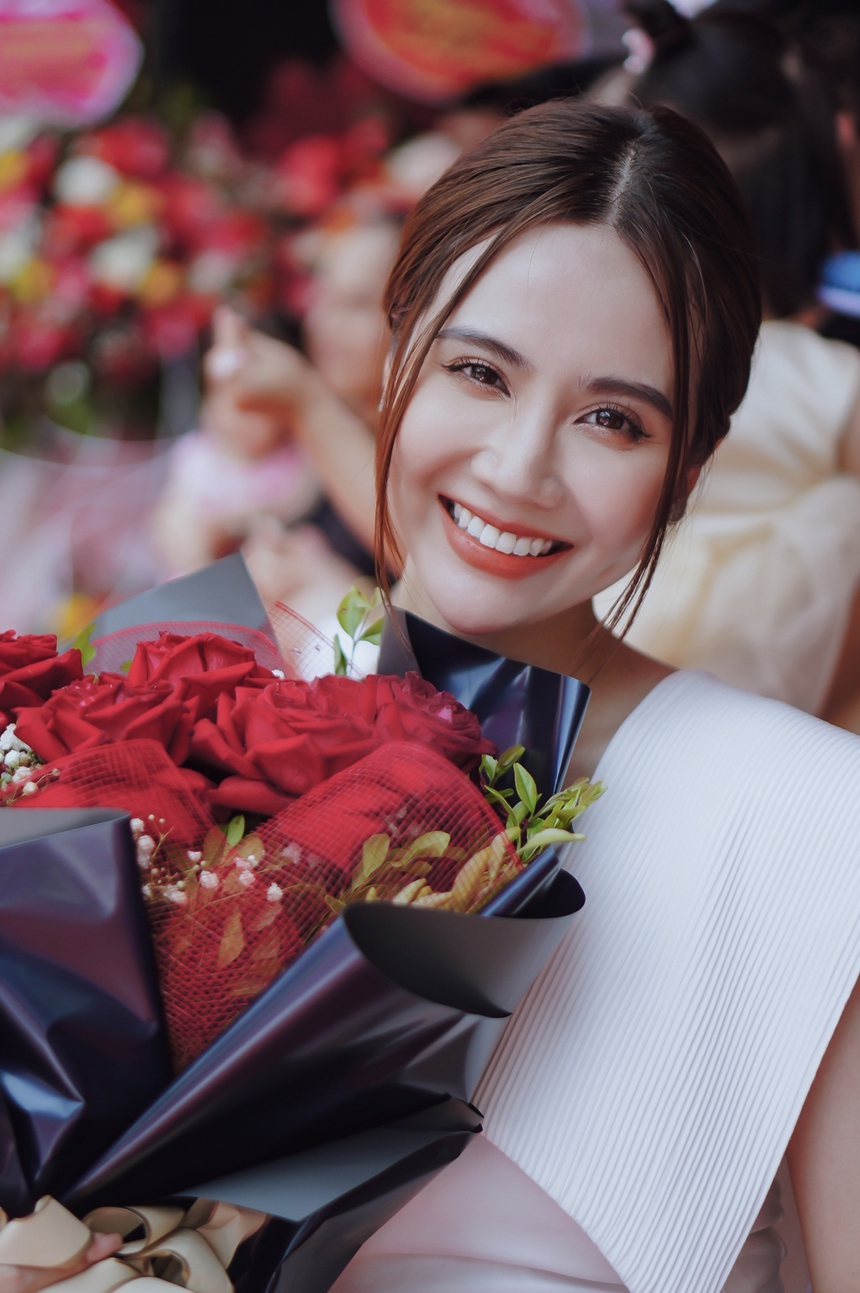 Phan Minh Huyền nói gì khi bị hỏi "Bao giờ lấy chồng?" ngày Tết? - Ảnh 6.