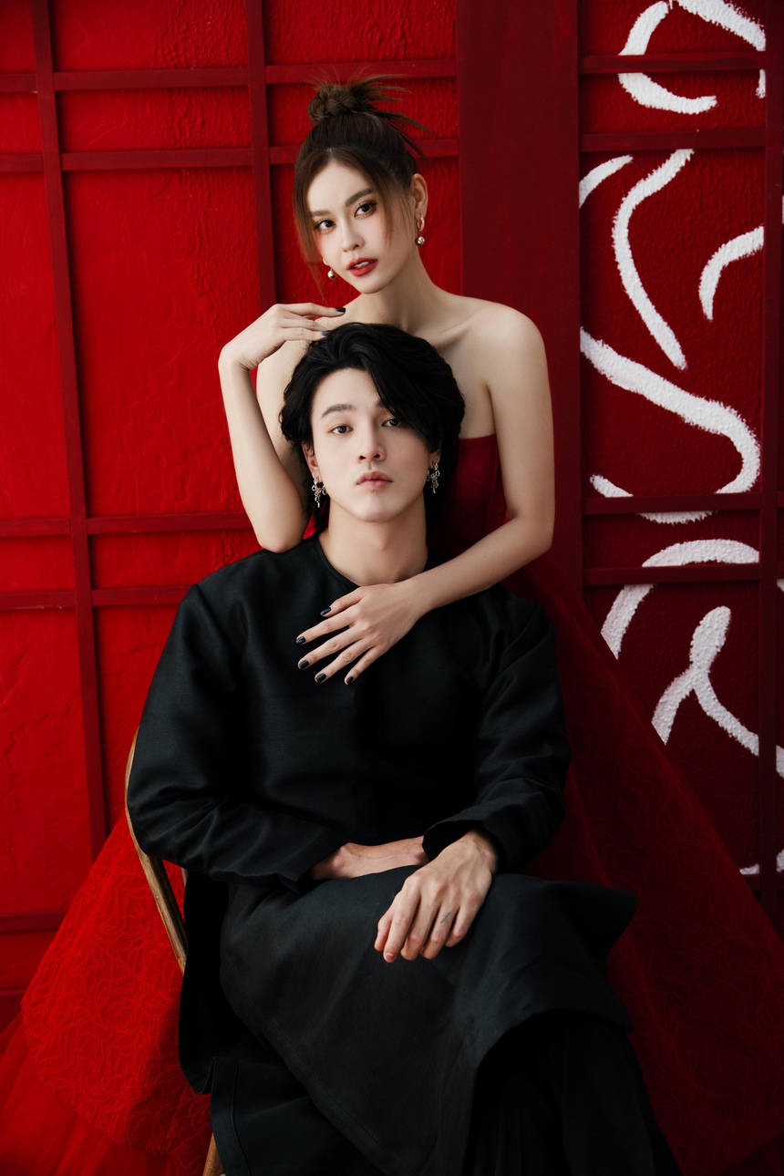 Hậu nghi vấn có tình mới, Trương Quỳnh Anh công khai thân mật bên trai đẹp - Ảnh 1.