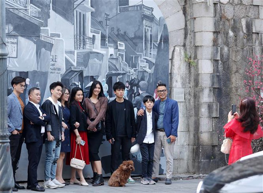 Hà Nội bình dị chiều 30 Tết - Ảnh 5.