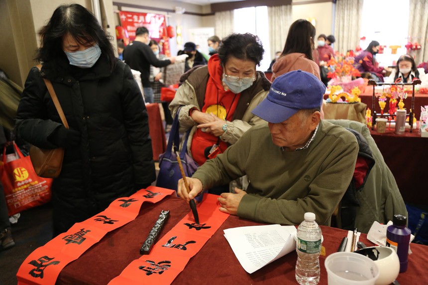 Không khí đón Tết Nguyên đán tại một số quốc gia trên thế giới - Ảnh 8. Không khí đón Tết Nguyên đán tại một số quốc gia trên thế giới - Ảnh 8.