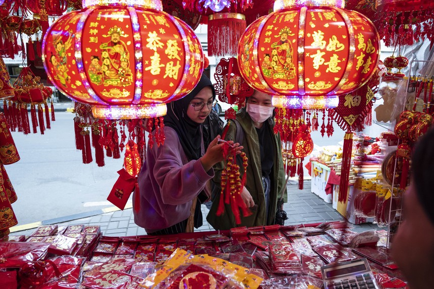 Không khí đón Tết Nguyên đán tại một số quốc gia trên thế giới - Ảnh 1. Không khí đón Tết Nguyên đán tại một số quốc gia trên thế giới - Ảnh 1.