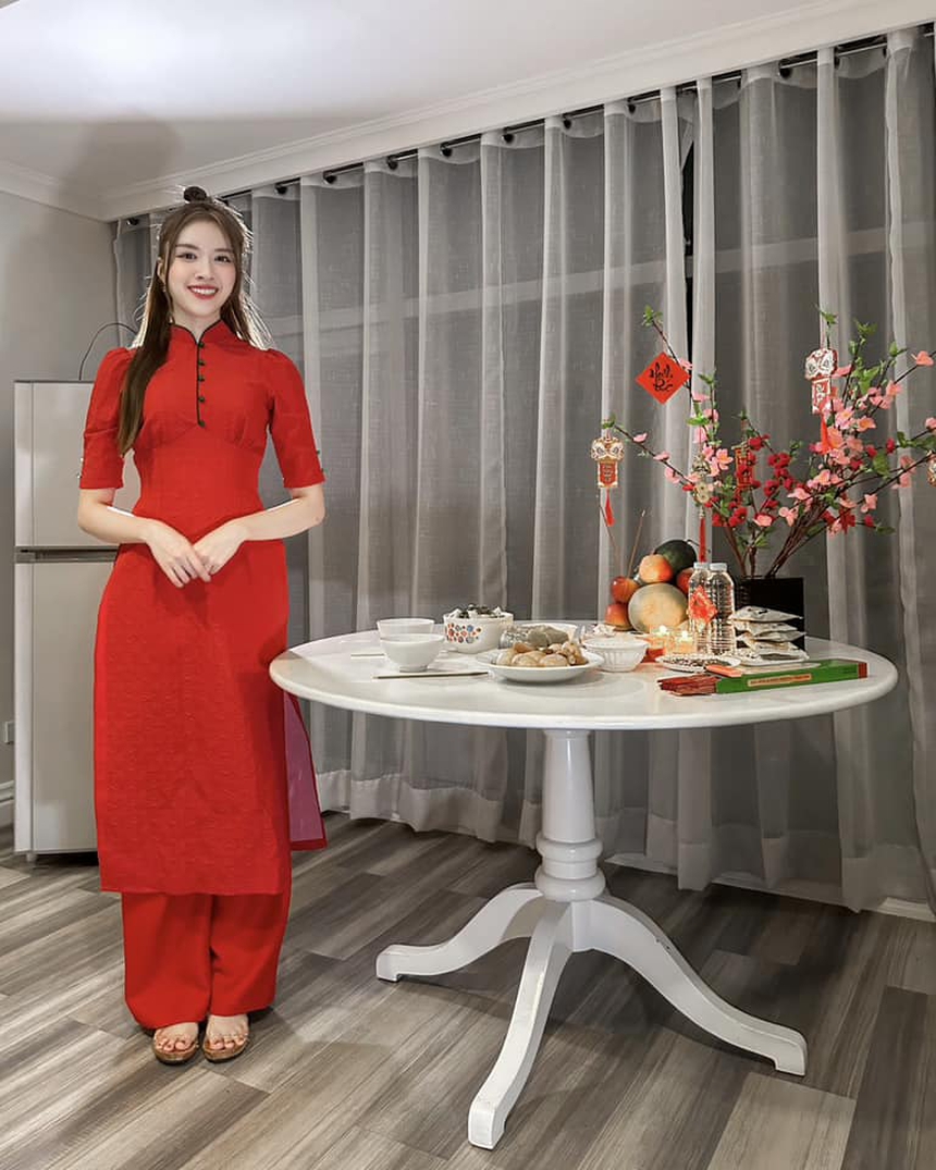 Sao Việt ngày Mồng 1 Tết: Loạt cặp đôi thi nhau phát 'cẩu lương', Anh Tú khoe Diệu Nhi lần đầu làm 1 việc  - Ảnh 13.