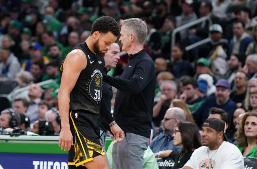 HLV Steve Kerr xin lỗi NHM vì cho nghỉ trụ cột, chỉ trích lịch thi đấu của NBA - Ảnh 2.