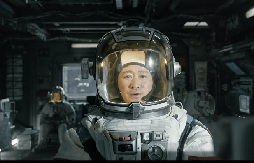 Choáng với đại chiến phim rạp xứ Trung mùng 1 Tết: Bom tấn hoá thảm hoạ, 2 ‘đại lưu lượng’ thua đau trước ông hoàng phòng vé - Ảnh 7. Choáng với đại chiến phim rạp xứ Trung mùng 1 Tết: Bom tấn hoá thảm hoạ, 2 ‘đại lưu lượng’ thua đau trước ông hoàng phòng vé - Ảnh 7.