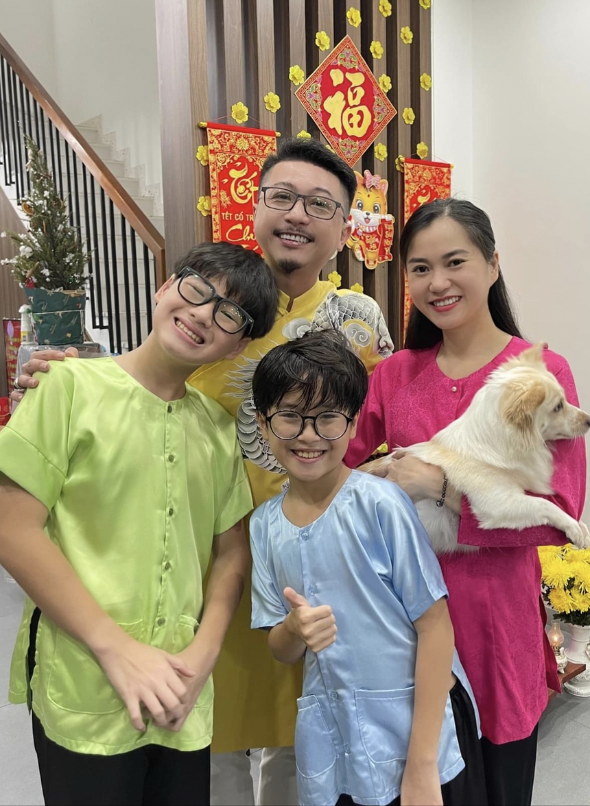 Sao Việt ngày Mồng 1 Tết: Loạt cặp đôi thi nhau phát 'cẩu lương', Anh Tú khoe Diệu Nhi lần đầu làm 1 việc  - Ảnh 10.