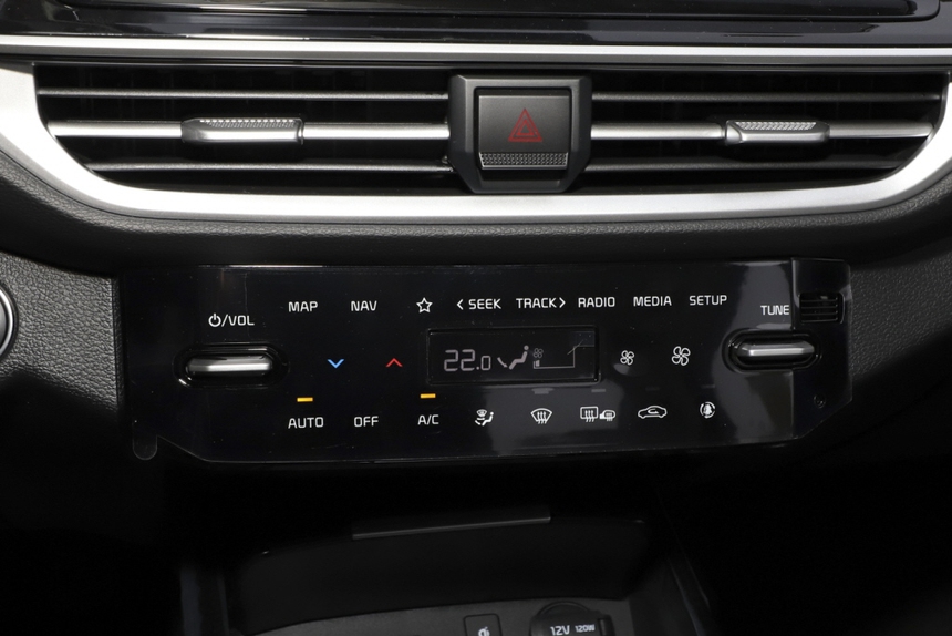 Kia K3 ra mắt phiên bản nâng cấp: Thiết kế như 'đàn anh' K5, nhiều trang bị người Việt mong chờ - Ảnh 6. Kia K3 ra mắt phiên bản nâng cấp: Thiết kế như 'đàn anh' K5, nhiều trang bị người Việt mong chờ - Ảnh 6.