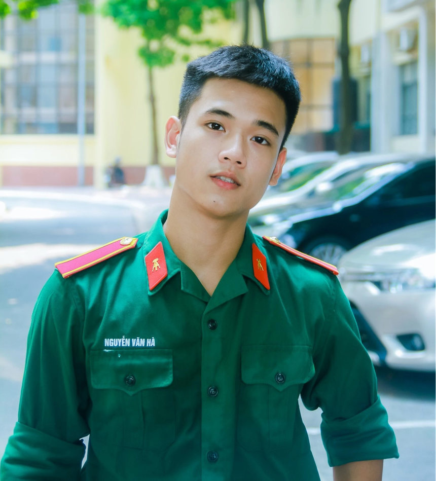 Ngày ấy - bây giờ của dàn trai đẹp tuổi Mão được chị em theo đuổi: "Hot boy quân nhân" giờ đã tốt nghiệp, hội cầu thủ vừa đá bóng hay, còn kiếm tiền giỏi - Ảnh 10.