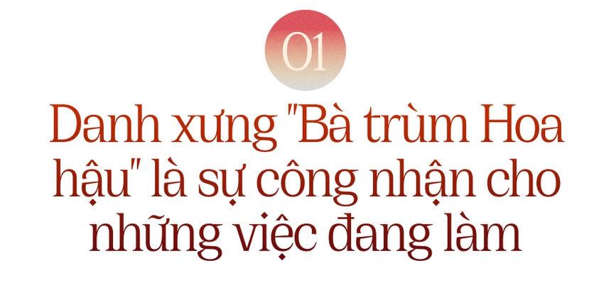 "Bà trùm Hoa hậu" Phạm Kim Dung: Đợi ngày mặc áo cô dâu, làm đám cưới chính thức với đạo diễn Hoàng Nhật Nam - Ảnh 2. "Bà trùm Hoa hậu" Phạm Kim Dung: Đợi ngày mặc áo cô dâu, làm đám cưới chính thức với đạo diễn Hoàng Nhật Nam - Ảnh 2.