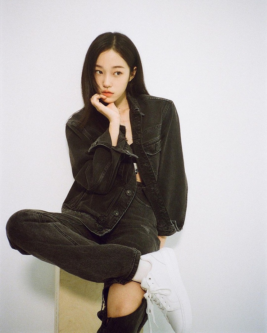 Màn ảnh Hàn xuất hiện một 'tiên nữ học đường', tốt nghiệp trường đại học cho các 'nữ cường nhân' - Ảnh 10. Màn ảnh Hàn xuất hiện một 'tiên nữ học đường', tốt nghiệp trường đại học cho các 'nữ cường nhân' - Ảnh 10.