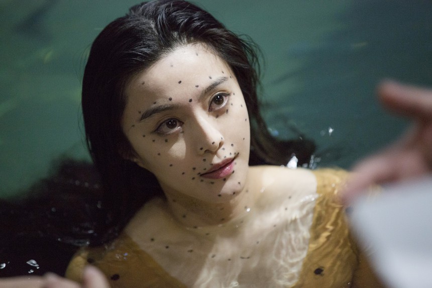 Một mỹ nhân Hoa ngữ đình đám bị đề cử Mâm xôi vàng, vừa trở lại đã mang danh ‘diễn dở nhất thế giới’! - Ảnh 2.