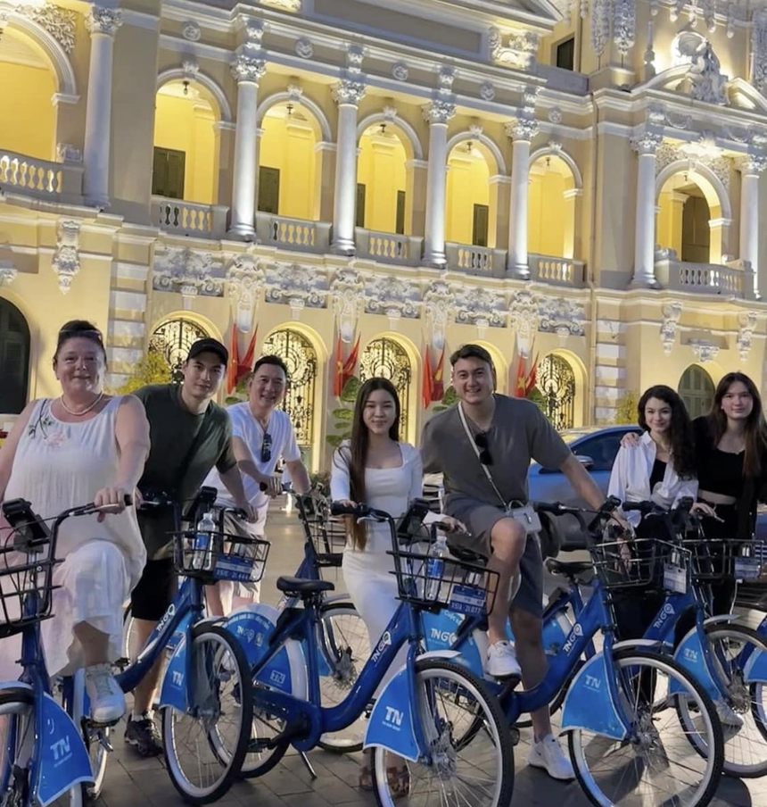 Hoàng Đức bắt trend "sợ Tết", Đức Huy đáp cực lầy khi bị Văn Đức đòi lì xì - Ảnh 5.