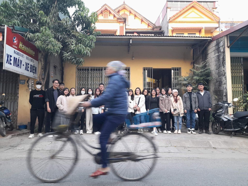 Đầu năm mới, dân mạng khoe ảnh bạn học bật chế độ "tàng hình" trong buổi họp lớp: Đứa nào từng khóc nhiều nhất ngày chia tay chắc chắn không xuất hiện! - Ảnh 5.