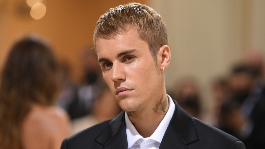 Bán toàn bộ bản quyền bài hát, tài sản Justin Bieber tăng gấp đôi - Ảnh 1. Bán toàn bộ bản quyền bài hát, tài sản Justin Bieber tăng gấp đôi - Ảnh 1.