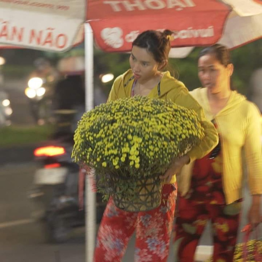 Thùy Tiên đẹp tựa tiên nữ trong bộ ảnh đầu năm - Ảnh 10.