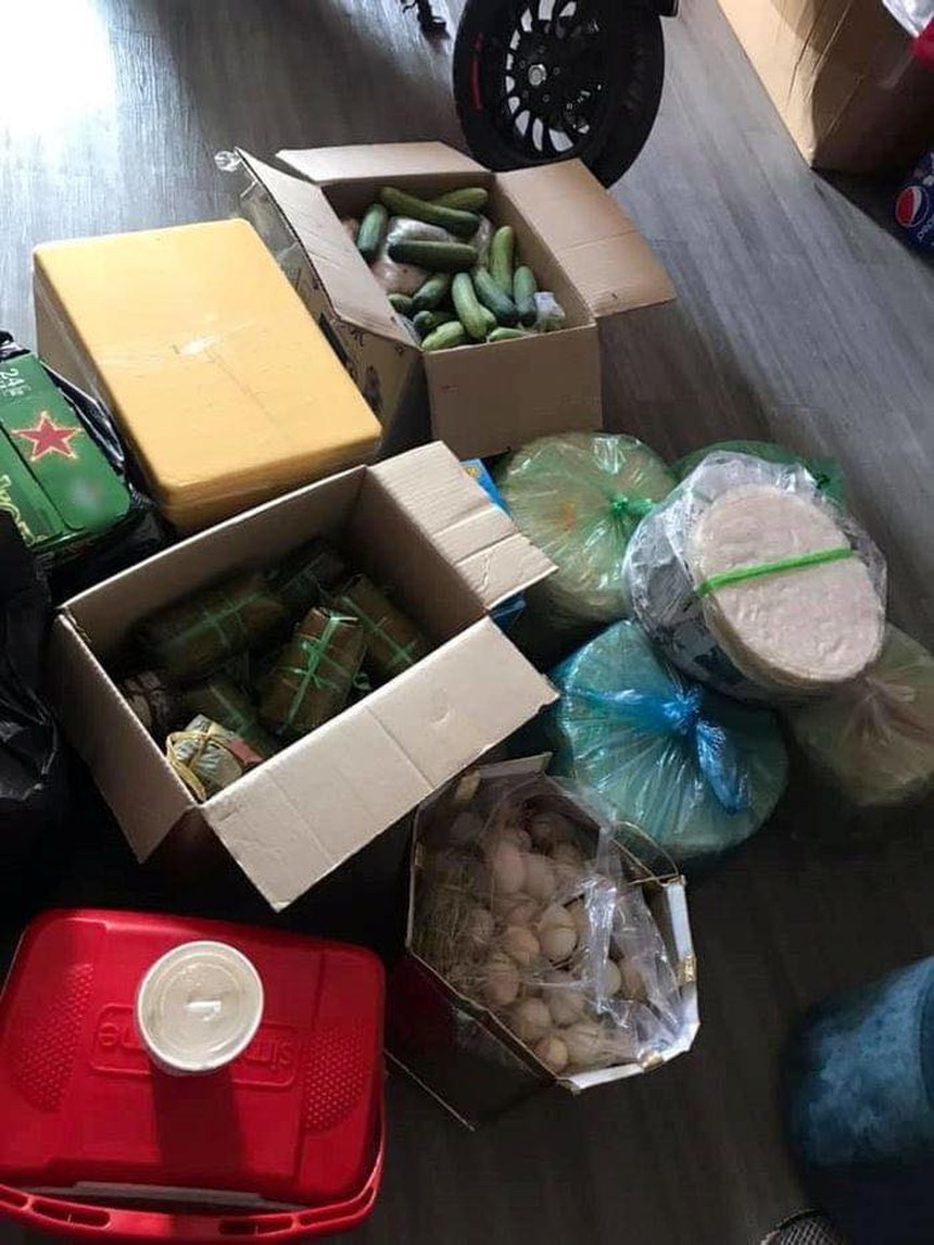 "Cười xỉu" với cảnh sinh viên chất đống thức ăn khi lên thành phố sau Tết - Ảnh 7.