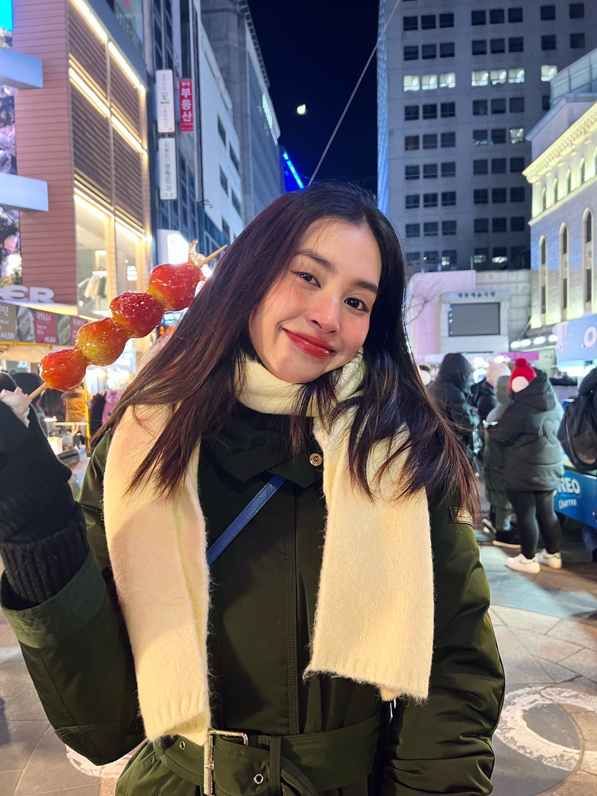 Visual Tiểu Vy và Thuỳ Tiên bùng nổ tại Hàn Quốc: Mỗi người một vẻ, đều xinh đến phát mê - Ảnh 4.