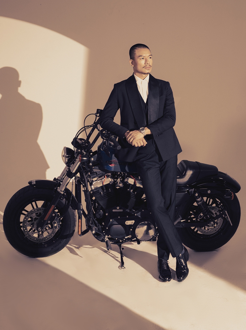 9 năm theo đuổi nghề diễn, Hiếu Nguyễn hoảng loạn vì bị ngất xỉu khi quay cảnh hành động - Ảnh 2. 9 năm theo đuổi nghề diễn, Hiếu Nguyễn hoảng loạn vì bị ngất xỉu khi quay cảnh hành động - Ảnh 2.