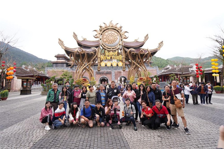 Ngập tràn không khí Tết trong Lễ hội Vạn sắc hoa xuân tại Bà Nà - Ảnh 1.