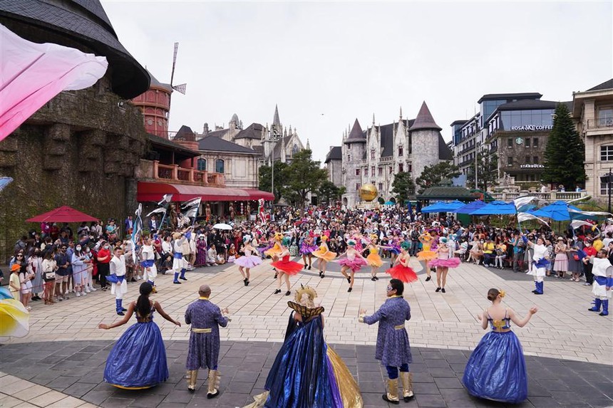 Ngập tràn không khí Tết trong Lễ hội Vạn sắc hoa xuân tại Bà Nà - Ảnh 9.