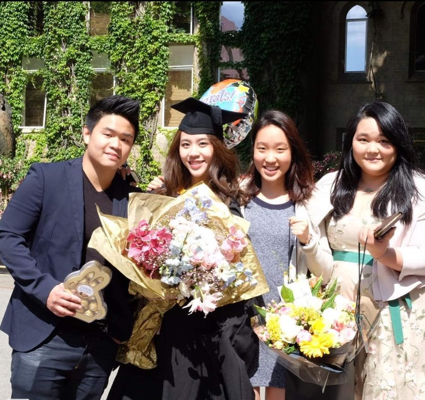 Mỹ nữ người Thái gây sốt trong series Netflix về giới siêu giàu châu Á: Có thân thế khủng cùng cuộc sống vương giả, nhìn sang học vấn ai cũng nể - Ảnh 4. Mỹ nữ người Thái gây sốt trong series Netflix về giới siêu giàu châu Á: Có thân thế khủng cùng cuộc sống vương giả, nhìn sang học vấn ai cũng nể - Ảnh 4.