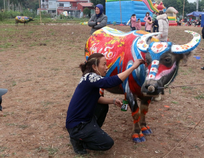 Hội thi vẽ trang trí trâu Lễ hội Tịch điền Đọi Sơn 2023 - Ảnh 1. Hội thi vẽ trang trí trâu Lễ hội Tịch điền Đọi Sơn 2023 - Ảnh 1.