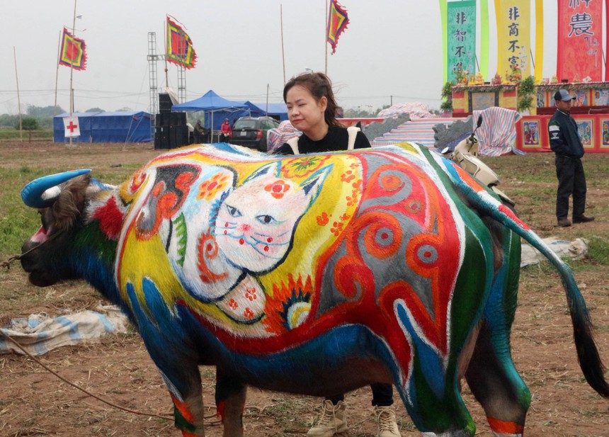 Hội thi vẽ trang trí trâu Lễ hội Tịch điền Đọi Sơn 2023 - Ảnh 2. Hội thi vẽ trang trí trâu Lễ hội Tịch điền Đọi Sơn 2023 - Ảnh 2.