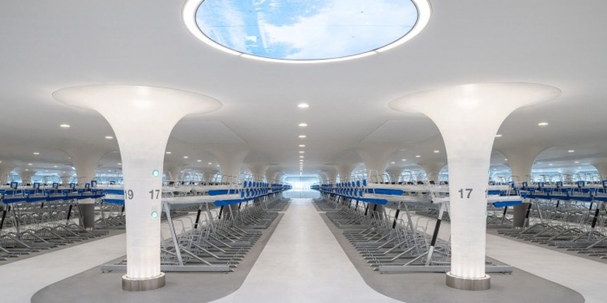 Choáng ngợp với bãi đậu xe đạp dưới lòng đất và cả dưới nước ở Hà Lan - Ảnh 4.
