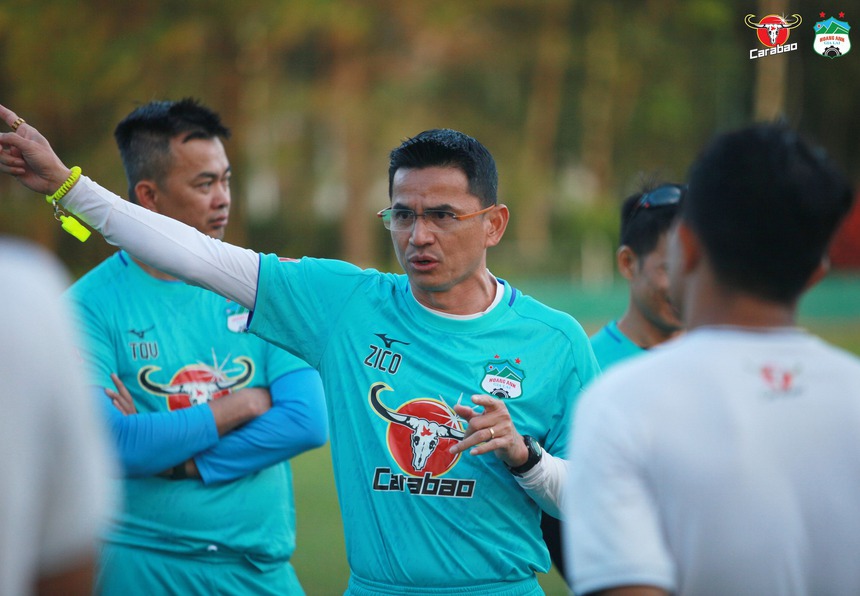 VPF và HAGL đã giải quyết xong mâu thuẫn liên quan đến nhà tài trợ - Ảnh 1.