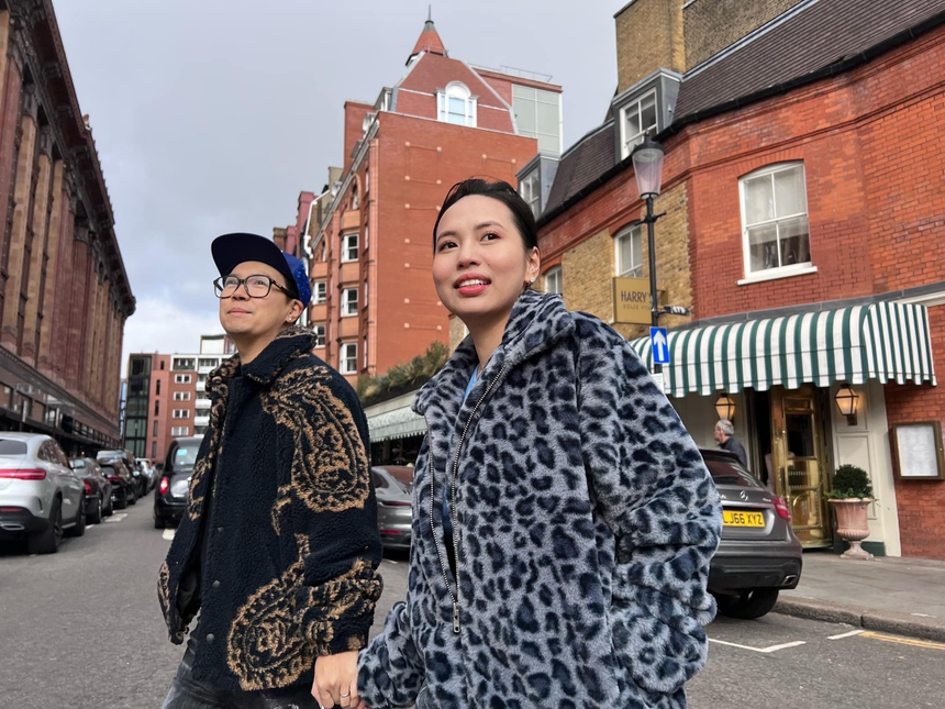 Diện mạo quý tử đầu lòng nhà Lê Hiếu, bụ bẫm đáng yêu và trông như "bản sao" của bố  - Ảnh 6.