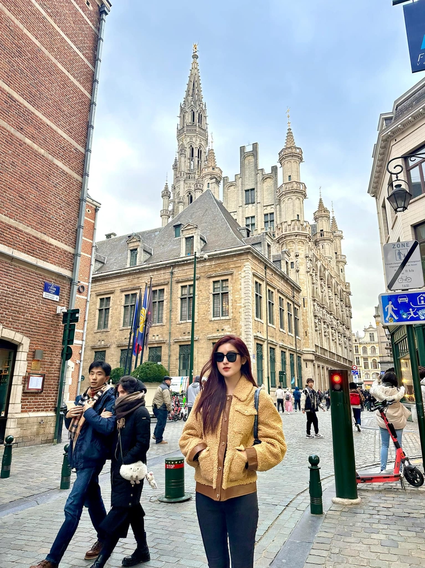 Sao Việt du xuân đầu năm: Hàn Quốc trở thành điểm đến của ba nàng hậu  - Ảnh 10.