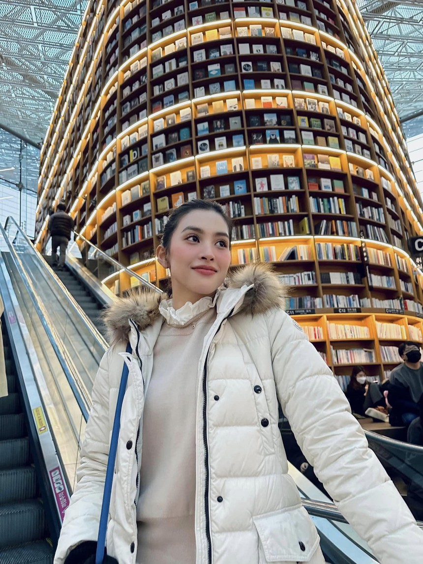 Sao Việt du xuân đầu năm: Hàn Quốc trở thành điểm đến của ba nàng hậu  - Ảnh 3.