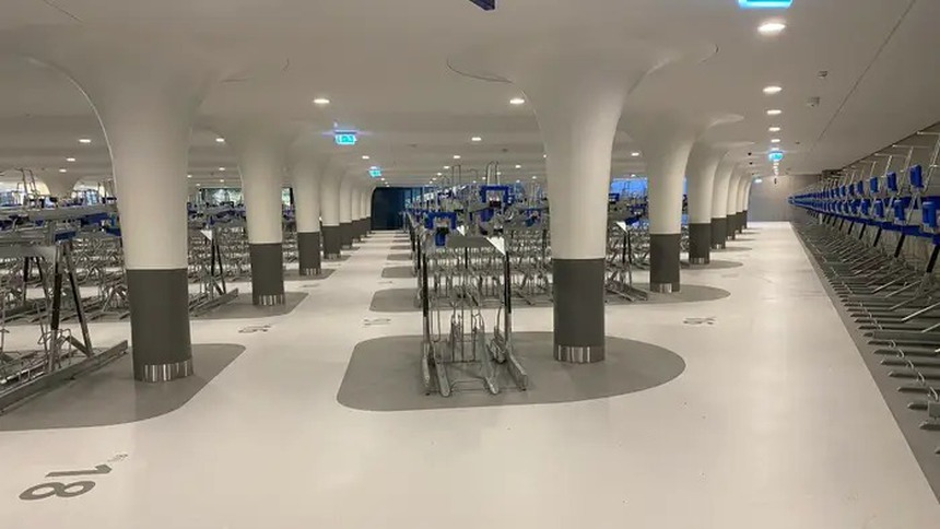 Bãi đỗ 65 triệu USD dưới nước đẹp nhất thế giới mà không cần bất cứ chiếc xe nào - Ảnh 8. Bãi đỗ 65 triệu USD dưới nước đẹp nhất thế giới mà không cần bất cứ chiếc xe nào - Ảnh 8.