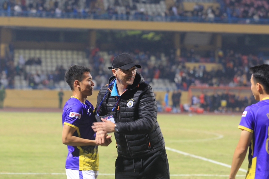 HLV Bandovic nói điều chưa hài lòng về Hà Nội FC - Ảnh 2.