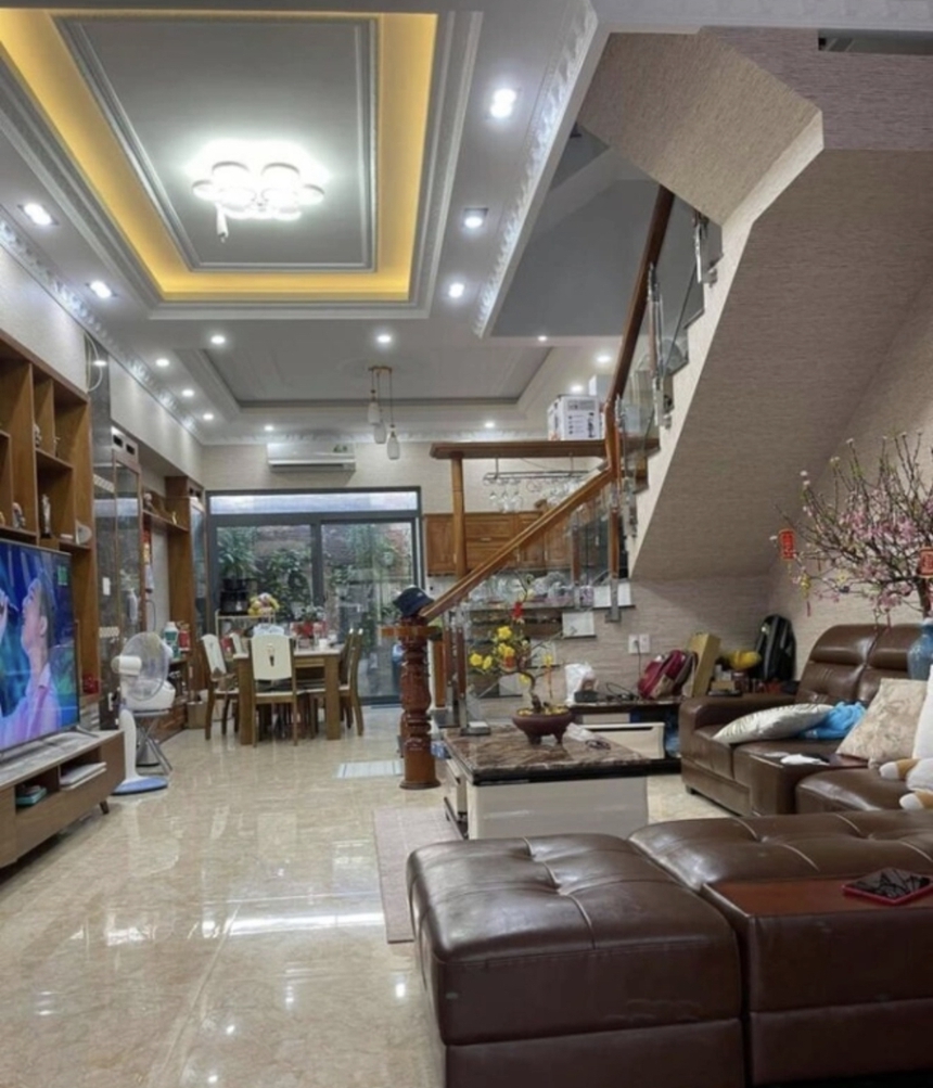 "Bà Nữ" Lê Giang giàu ra sao: Ở biệt thự 10 tỷ, thái độ khi Trường Giang hỏi mượn 100 triệu mới gây bất ngờ  - Ảnh 1.