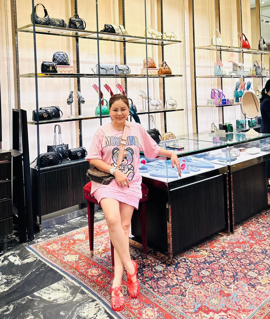 "Bà Nữ" Lê Giang giàu ra sao: Ở biệt thự 10 tỷ, thái độ khi Trường Giang hỏi mượn 100 triệu mới gây bất ngờ  - Ảnh 5.