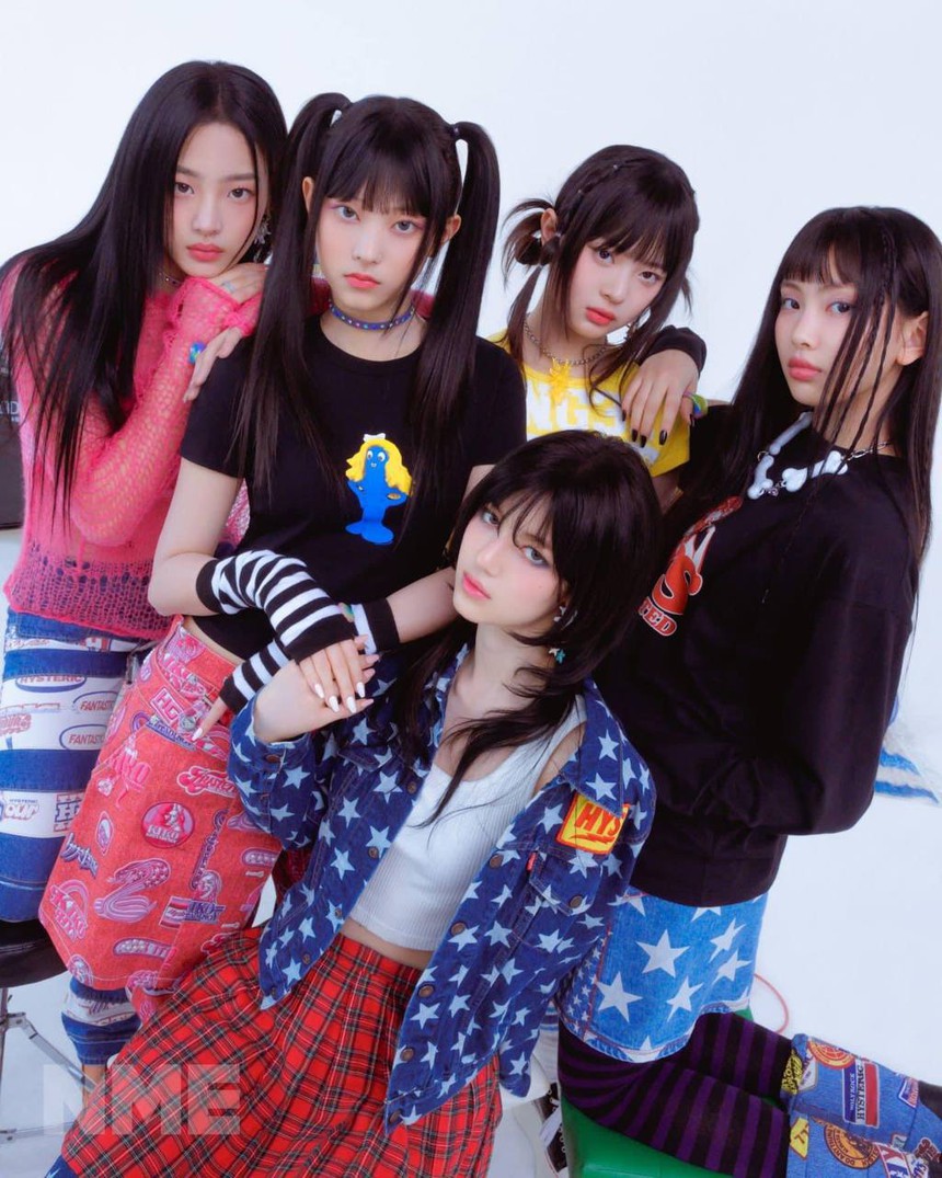 NewJeans vượt Taeyang, Jimin tăng hạng trên Billboard Hot 100, bị nghi ngờ "thao túng" nền tảng - Ảnh 1.